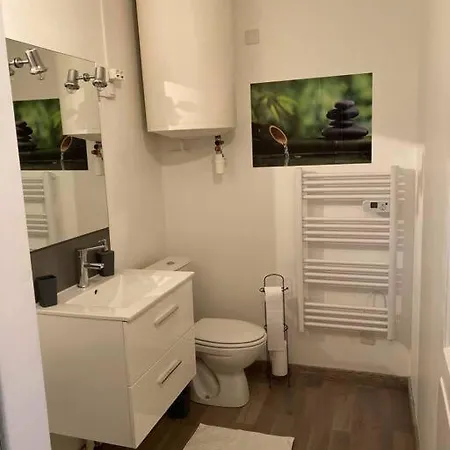 3* 22m² Rdc Pour Cures / *
